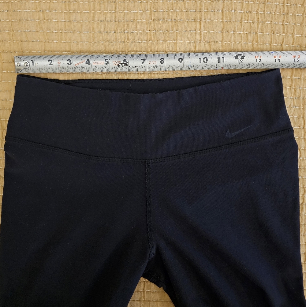 Nike Dri-Fit Legend Tight Fit Leggings Black Womens Sz Medium Athleisure - Picture 9 of 11